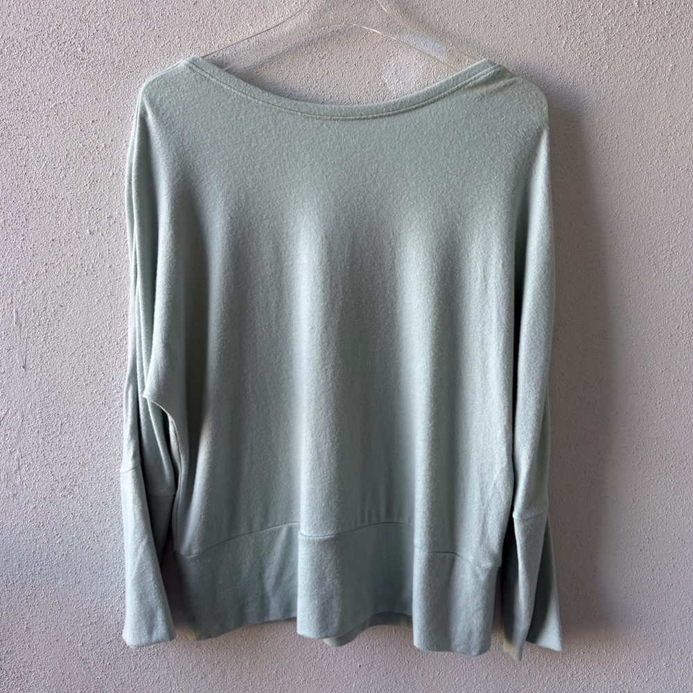 WHBM‎ Long Sleeve Boat Neck XL Low Back Party Casual Date Night Soft Mint Green